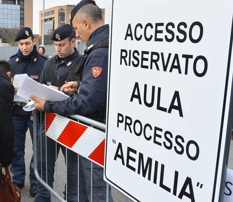 “Aemilia 220”, il docufilm della Rai che racconta il più grande processo alla ‘ndrangheta nel Centronord italiano