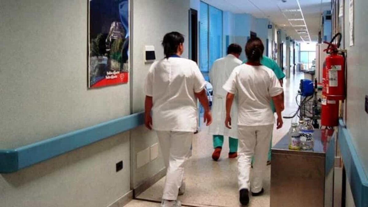 Morì per Covid contratto in ospedale, il Tribunale di Livorno condanna l’Asl a risarcire i familiari con 450 mila euro