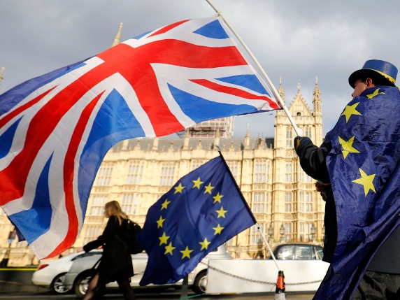Storico accordo tra Ue e Gran Bretagna su difesa, energia ed economia, “brexit” in crisi