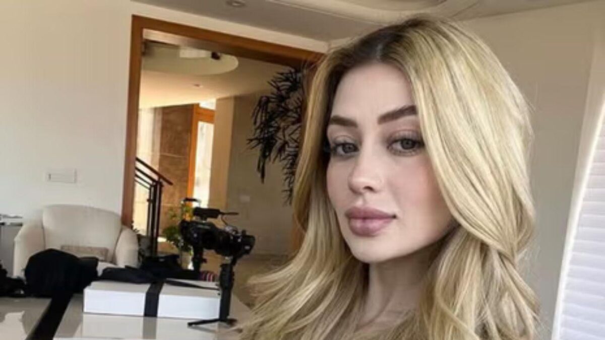 Influencer messicana di 23 anni uccisa in Messico a colpi di pistola durante una diretta su TikTok