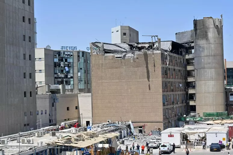 Conflitto Iran-Israele, mentre prosegue la pioggia di missili, Trump prende tempo, si rivede l’Europa a Ginevra