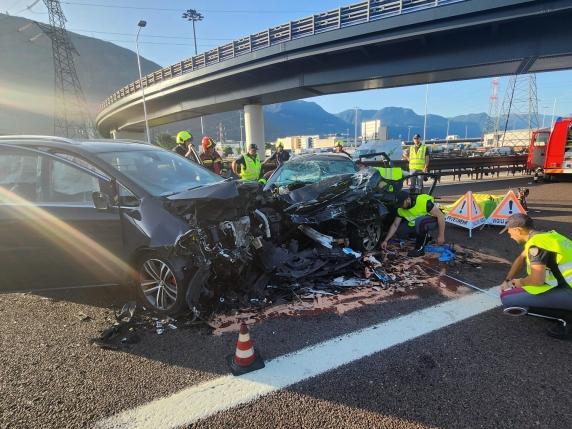 Auto contromano in autostrada, un morto e 5 feriti, coinvolti due bambini e un ragazzo