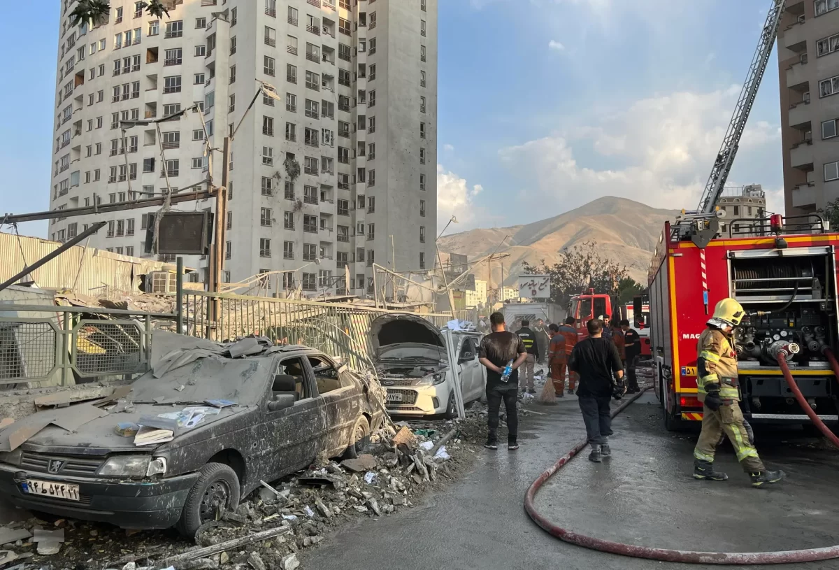 La guerra tra Israele e Iran continua pericolosamente, l’area intera è in fiamme e pronta e esplodere come mai prima d’ora