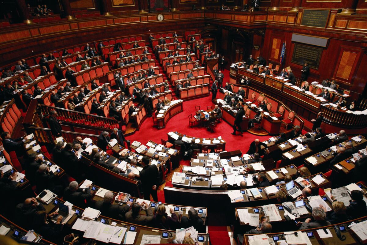 Il ddl sicurezza del governo da ieri è legge, le principali novità, cosa cambia, le polemiche politiche e non solo