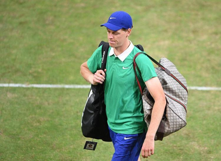 Halle Atp, Sinner deve arrendersi a Bublik e a sorpresa esce dal torneo agli ottavi di finale