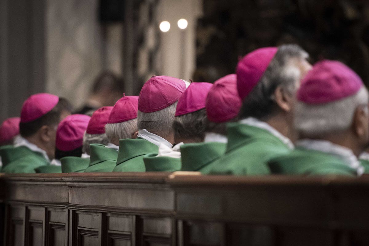 Vescovi toscani in fuga dalla Terra Santa dove erano in pellegrinaggio, situazione monitorata dalla Farnesina