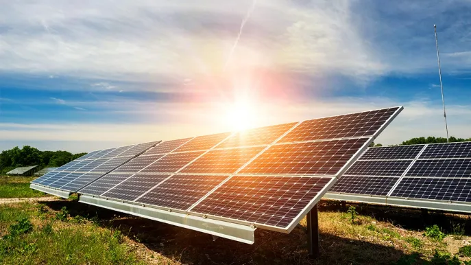 Energie alternative, giugno da record per l’Ue, l’energia solare supera tutte le altre fonti
