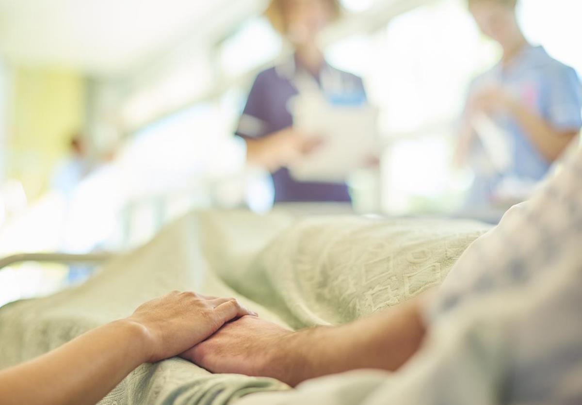 Fine vita, terzo diniego per una donna gravemente malata: “A questo punto valuto di andare in Svizzera”