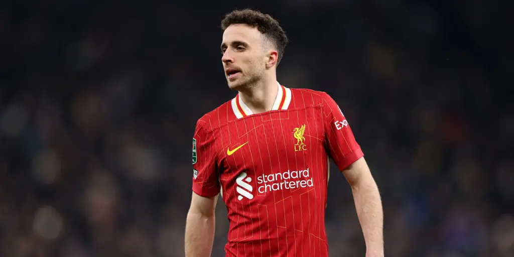 Calcio in lutto, muore insieme al fratello in un incidente stradale il campione del Liverpool e del Portogallo Djogo Jota