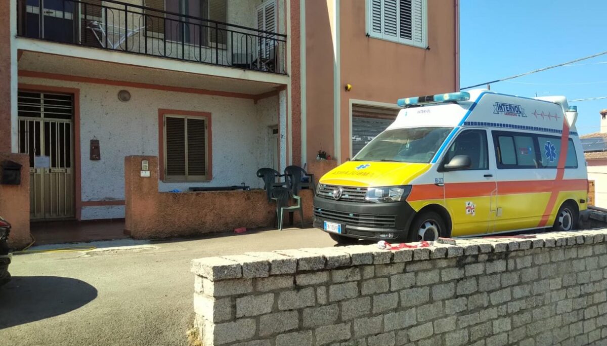 Ucciso a colpi di pistola a bruciapelo un soccorritore del 118, è caccia al killer in Sardegna