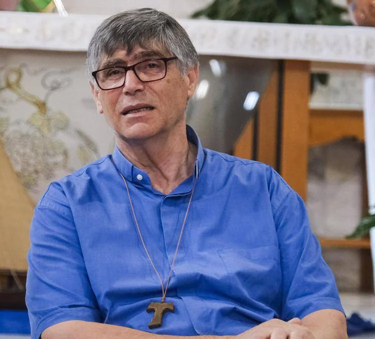 Napoli, minaccia con proiettili a don Maurizio Patriciello durante la messa a Caivano