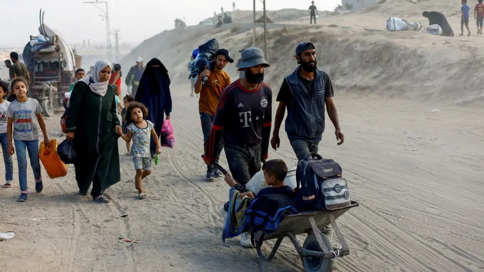 “Qualunque governo, i cui ministri abbiano un sussulto di dignità, avrebbe già dovuto protestare duramente nei confronti di Israele”