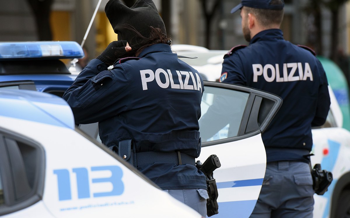 Cercava di arruolare giovani per compiere azioni terroristiche, arrestato dalla Digos un 37enne del Bangladesh