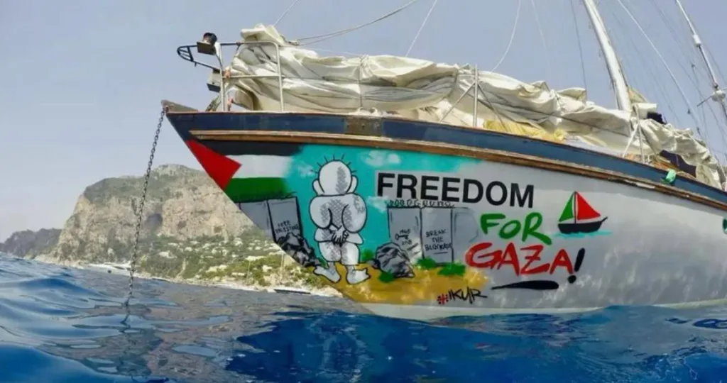 Israele intercetta la nuova Flotilla Freedom sempre in acque internazionali, “presto saranno tutti espulsi”