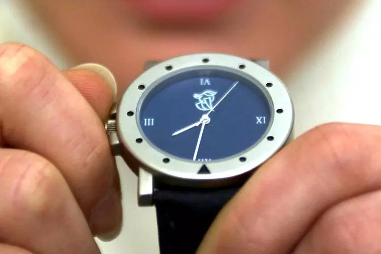 Torna l’ora solare, dormiremo un’ora in più, resterà in vigore fino al 29 marzo 2026