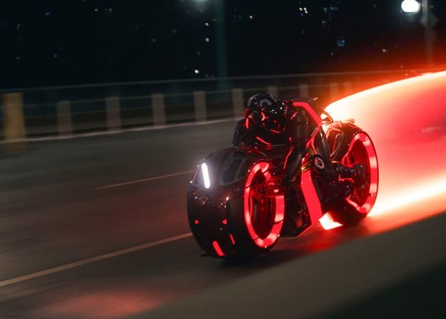 Nelle sale è arrivato “Tron Ares”, visionario, elegante, con una colonna sonora Darksynth a cura di Trent Reznor