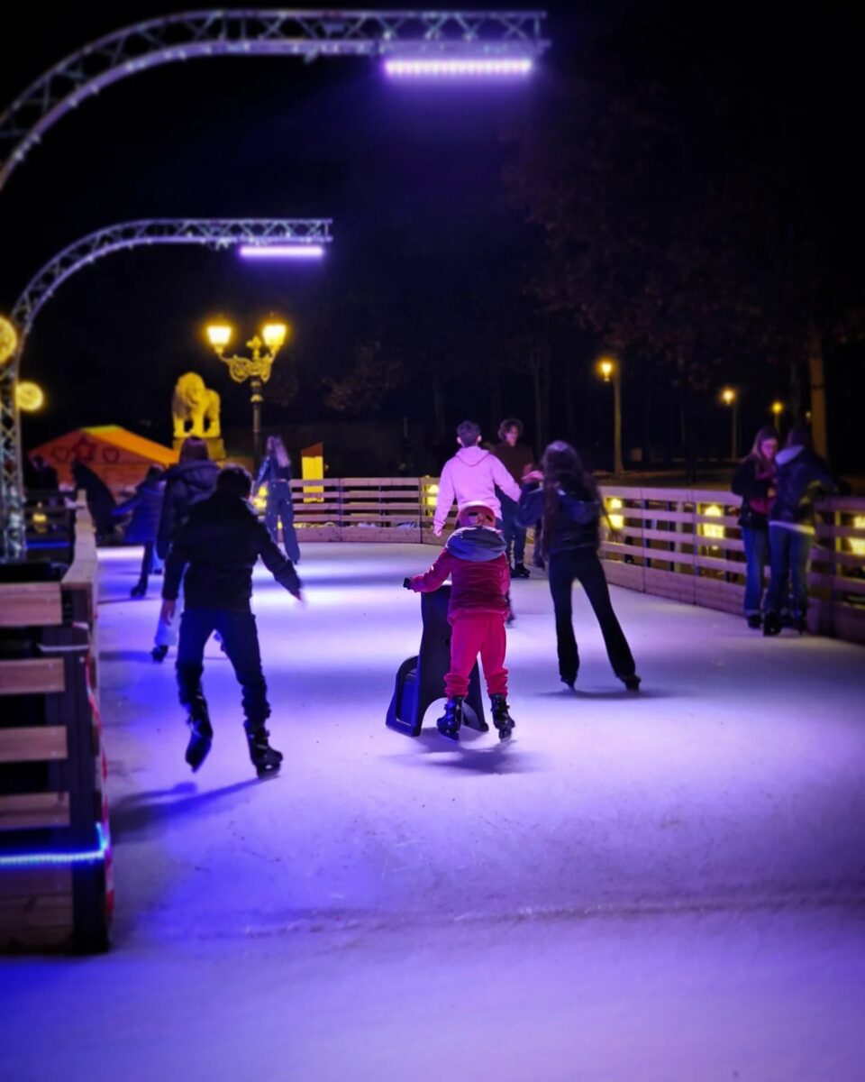 Torna a Lucca “Ice park”, la pista di pattinaggio su ghiaccio più grande della Toscana