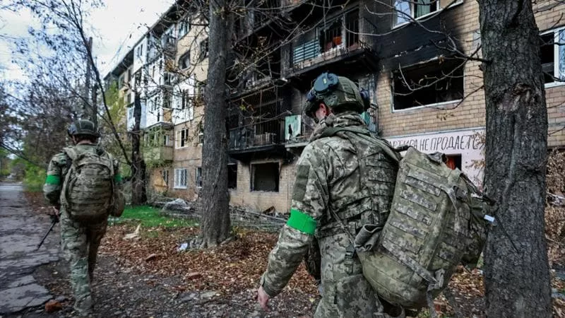 Putin scatena l’inferno su Kiev: nella notte 430 droni e 18 missili