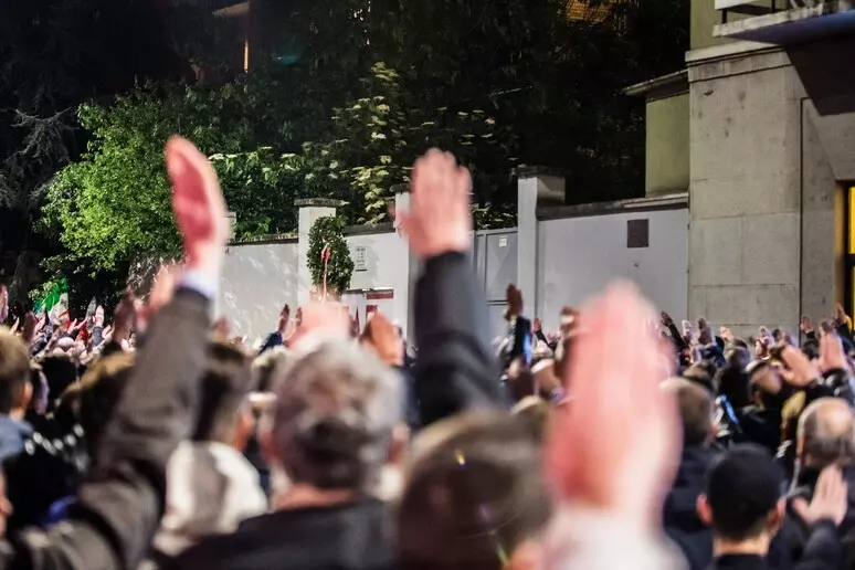 La corte d’Appello di Milano ha confermato ben 13 condanne per i saluti romani del 2018