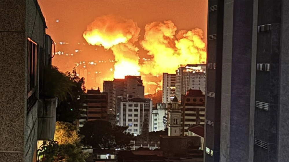 Attacco Usa al Venezuela, alla fine Trump dopo molte minacce e avvisi ha bombardato Caracas