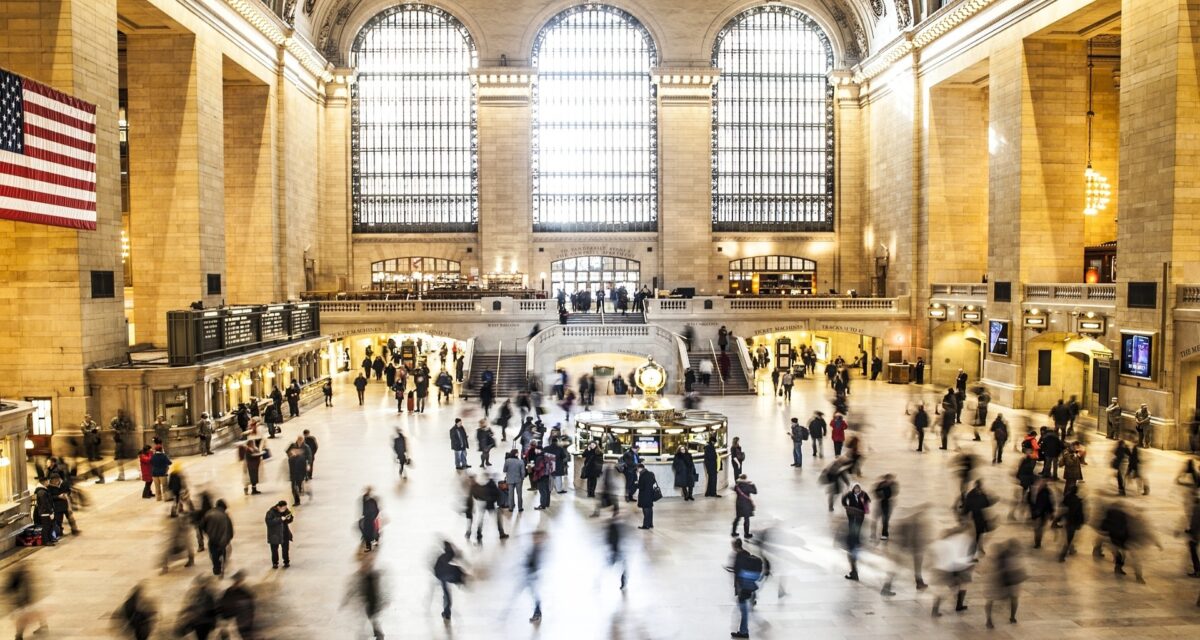 Se non sei con me sei contro di me: “Il rischio oggi non è litigare, ma non riuscire più a dialogare su niente”