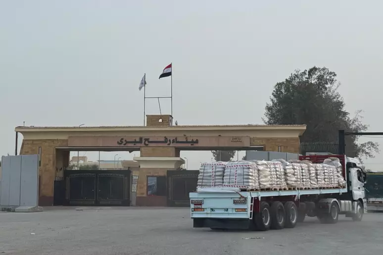 Israele riapre il valico di Rafah, passaggio consentito solo ai residenti di Gaza