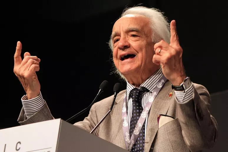 E’ morto uno degli scienziati più famosi al mondo, Antonino Zichichi: aveva 96 anni