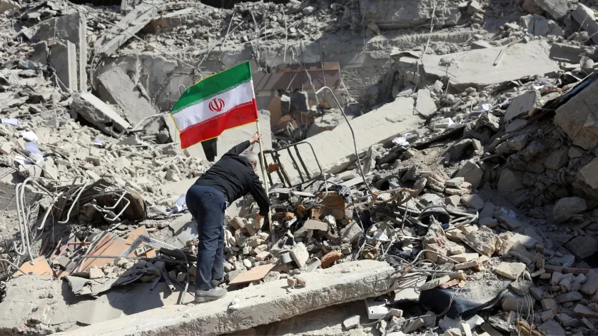 Iran, il conflitto prosegue tra attacchi in diverse zone dell’area, ormai letteralmente in fiamme