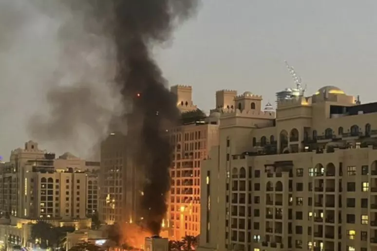 Iran, Tajani: “Oman chiude frontiera, italiani restino a Dubai”