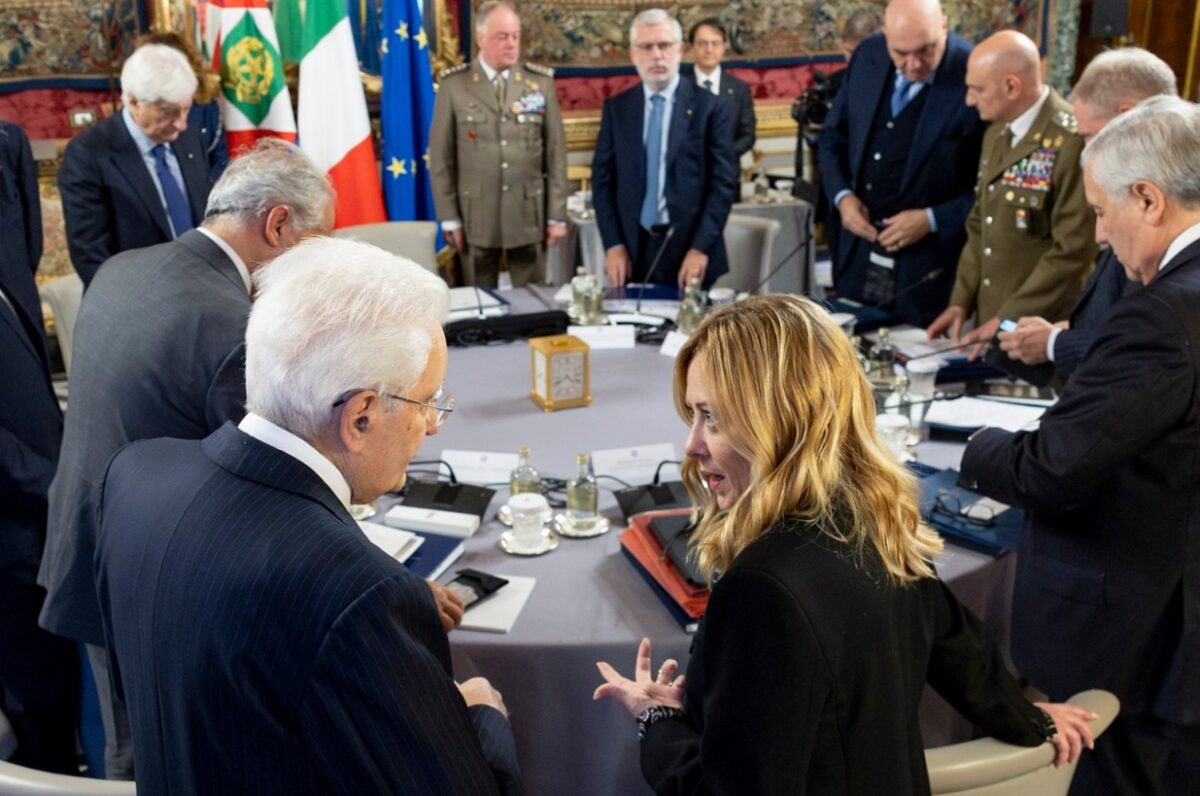 Consiglio supremo di difesa convocato da Mattarella per dare un indirizzo politico dell’Italia rispetto all’Iran