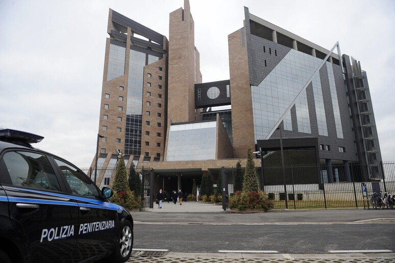 Terrorismo in Toscana, perquisiti centro islamico e casa del suo presidente nel Senese