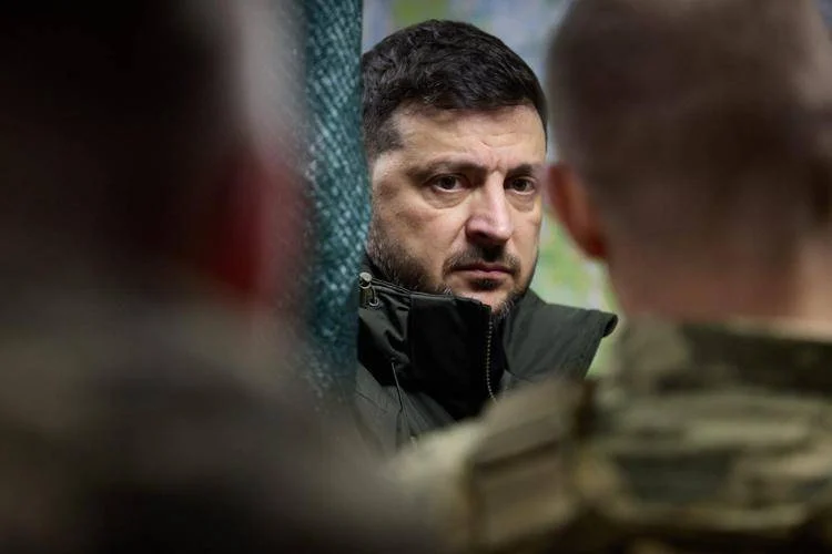 Ucraina, Zelensky: “Guerra in Iran ritarda colloqui di pace fra Kiev e Mosca, serve aiuto”