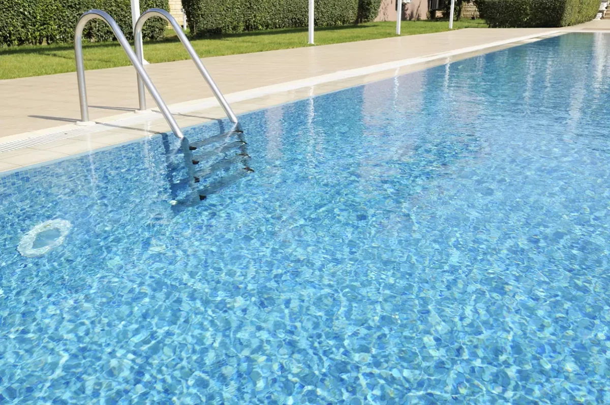 Rimini, è morto il bambino di 12 anni risucchiato dal bocchettone della vasca idromassaggio