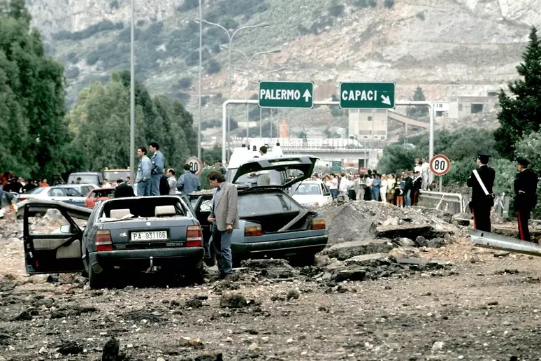 Mostre, convegni e cortei nella giornata della memoria per Falcone