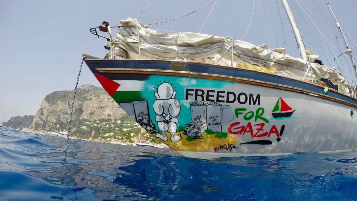 Flotilla, forze israeliane sequestrano le barche dirette verso Gaza, a bordo circa 10 italiani