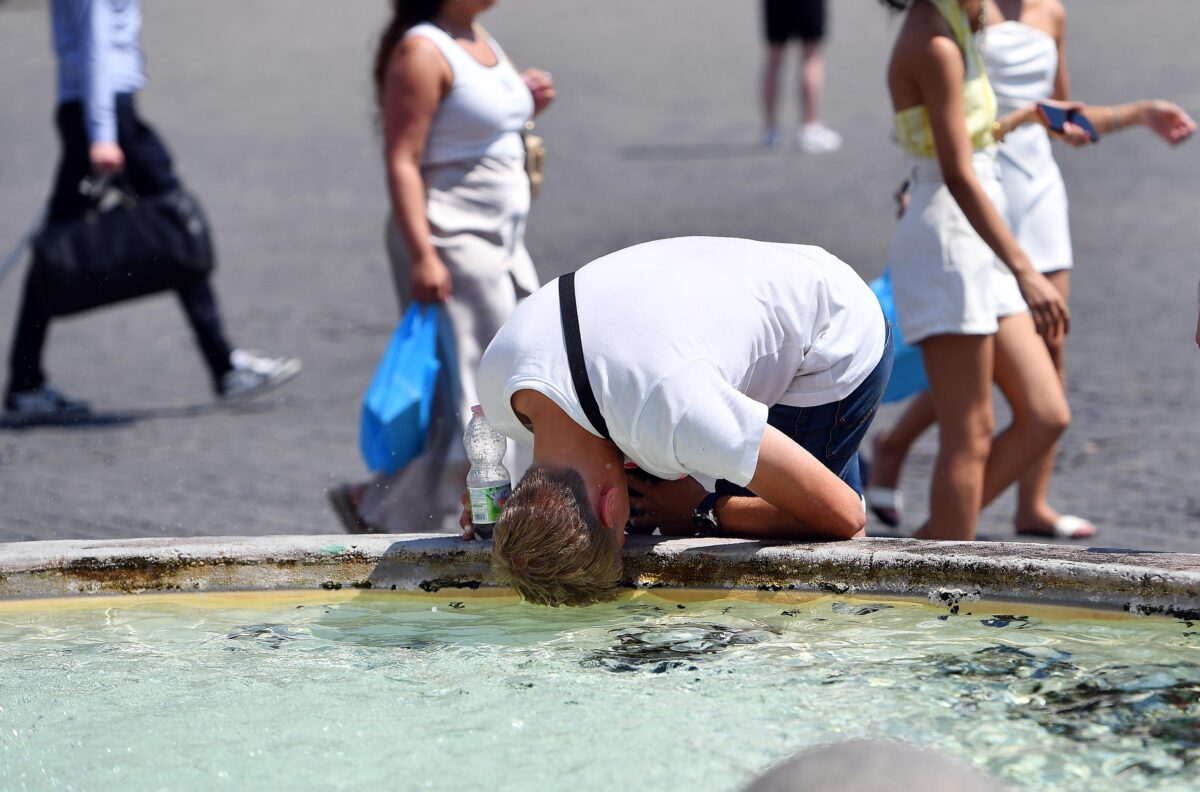 In arrivo un’ondata di calore opprimente e notti tropicali su tutta l’Italia, c’è da soffrire