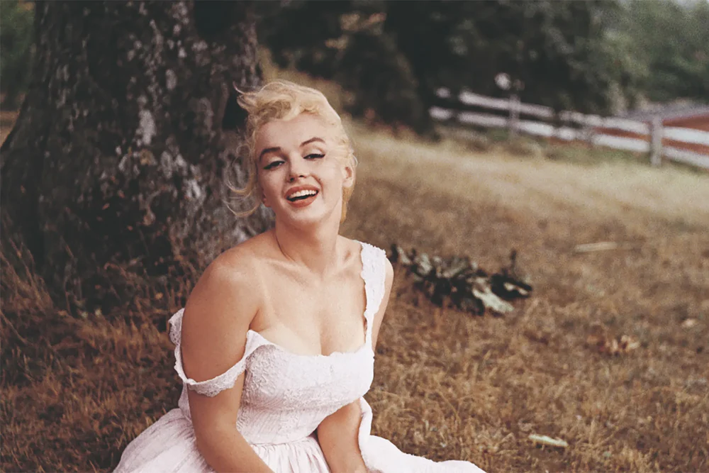 Marilyn Monroe: verità e retroscena sulla sua morte in una biografia, mentre Hollywood si prepara alle celebrazioni