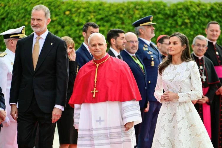 Il Papa a Madrid: “Preoccupato per l’Ucraina, l’Iran  non è una guerra giusta”