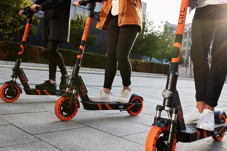 Monopattini elettrici, dal 17 luglio prossimo scatta l’obbligo dell’Rc auto