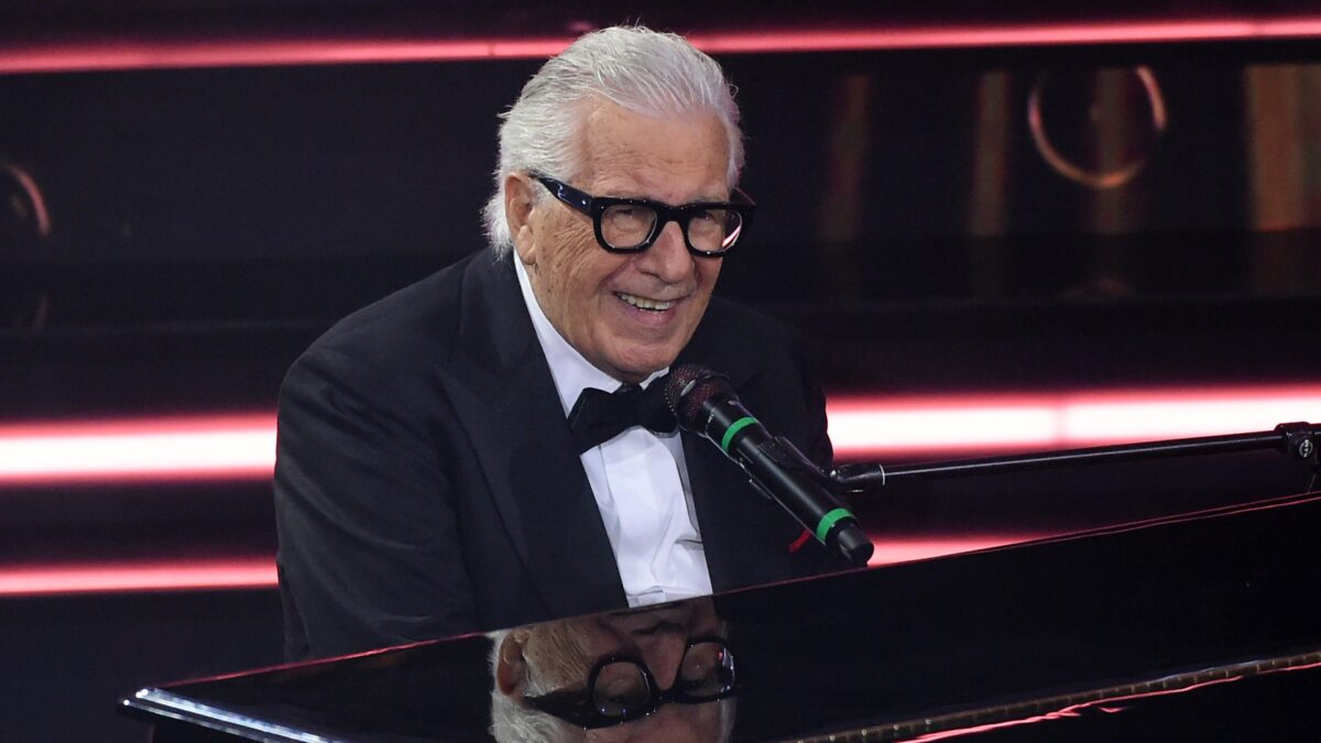 È morto Peppino di Capri, icona della musica italiana: aveva 86 anni