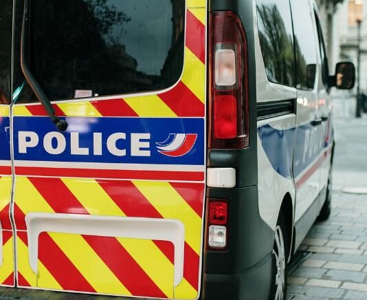 Francia, orrore a Orange: cinque neonati trovati morti nell’abitazione di una coppia