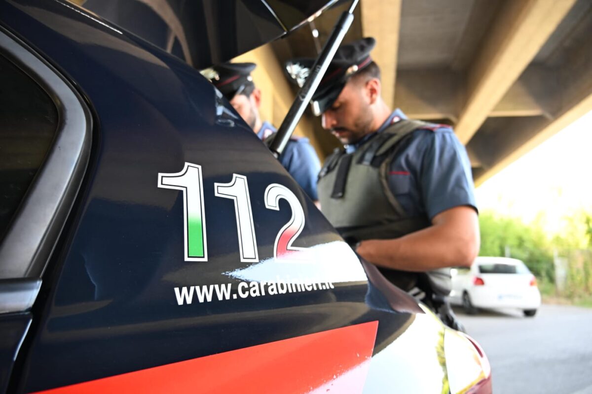 Anziana truffata recupera gioielli: arrestati due malviventi dai carabinieri
