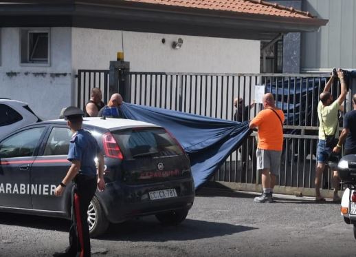 Incidente sul lavoro a Carrara: operaio muore schiacciato da alcune lastre di marmo