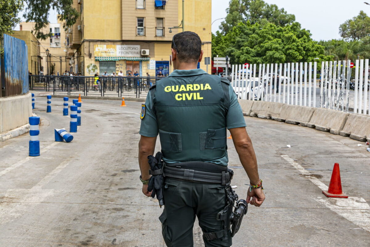 Arrestato un italiano in Spagna, è accusato di aver ucciso a coltellate la compagna in un camper