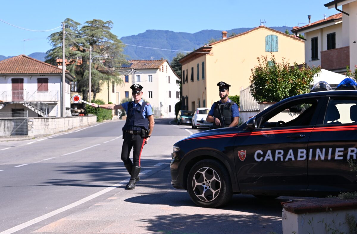 Controlli intensivi sul territorio dei carabinieri di Lucca: arrestata una donna e denunciate altre sei persone